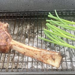 Tomahawk Steak
